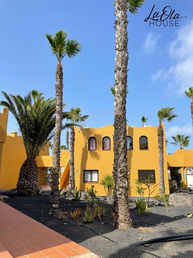 La Ola House Precioso Apartamento Con Piscina Corralejo Exterior photo