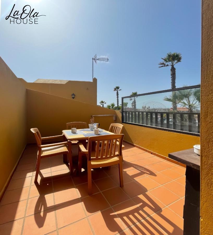 La Ola House Precioso Apartamento Con Piscina Corralejo Exterior photo