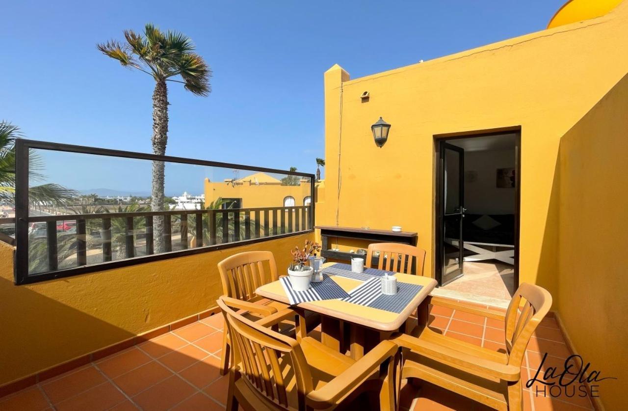 La Ola House Precioso Apartamento Con Piscina Corralejo Exterior photo